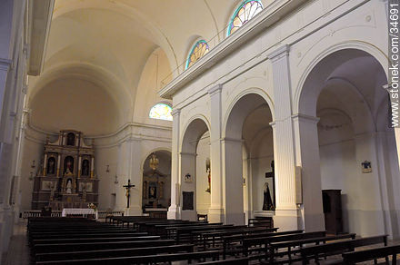 Interior de la catedral de Dolores - Departamento de Soriano - URUGUAY. Foto No. 34691