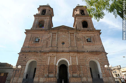Catedral Nuestra Señora de los Dolores - Departamento de Soriano - URUGUAY. Foto No. 34689