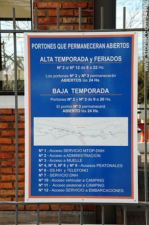 Port of Carmelo entrance - Department of Colonia - URUGUAY. Foto No. 34900