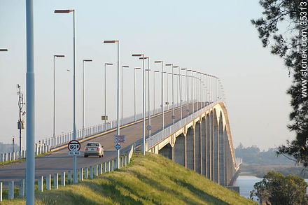 Cabecera del puente General San Martín. Río Uruguay. - Departamento de Río Negro - URUGUAY. Foto No. 35313