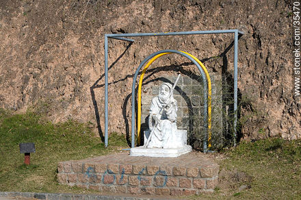 Friar Bentos - Rio Negro - URUGUAY. Foto No. 35470