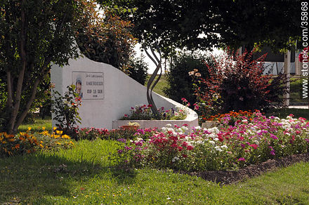 Homenaje a la Madre Teresa de Calcuta. - Departamento de Durazno - URUGUAY. Foto No. 35868