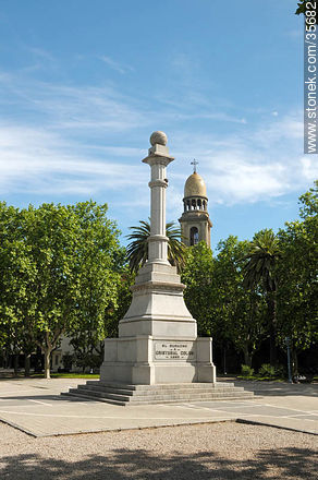 Monumento a Cristóbal Colón - Departamento de Durazno - URUGUAY. Foto No. 35682