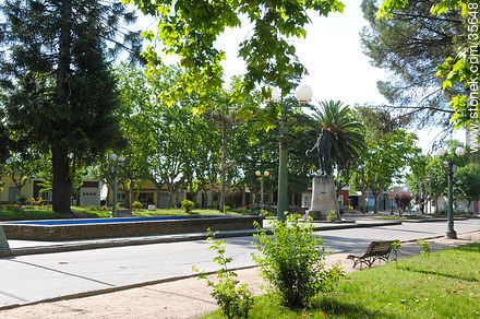 Plaza Artigas - Departamento de Durazno - URUGUAY. Foto No. 35648