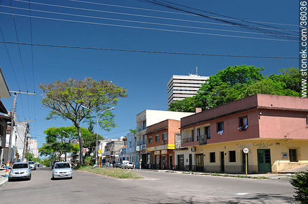 Santana do Livramento. Av. Tamandaré. - Departamento de Rivera - URUGUAY. Foto No. 36036