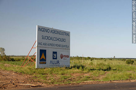 Entrance from route 3 to ALUR - Artigas - URUGUAY. Foto No. 36150