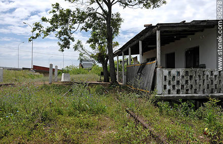 Farthest house from Montevideo in Uruguay - Artigas - URUGUAY. Foto No. 36278