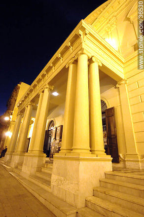 Teatro Larrañaga de Salto - Departamento de Salto - URUGUAY. Foto No. 36530