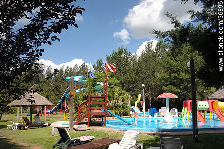 Posada del Siglo XIX - Departamento de Salto - URUGUAY. Foto No. 36896