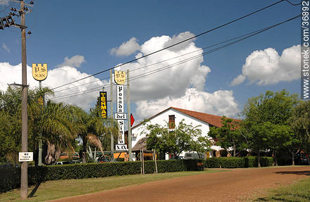 Posada del Siglo XIX - Departamento de Salto - URUGUAY. Foto No. 36892