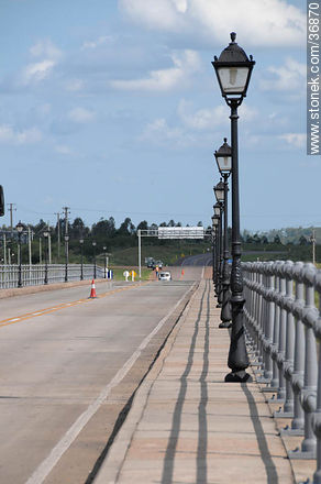 Puente sobre el Río Dayman - Departamento de Salto - URUGUAY. Foto No. 36870