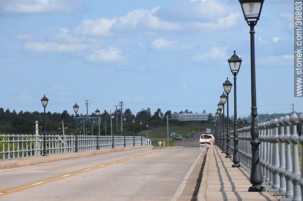 Puente sobre el Río Dayman - Departamento de Salto - URUGUAY. Foto No. 36863