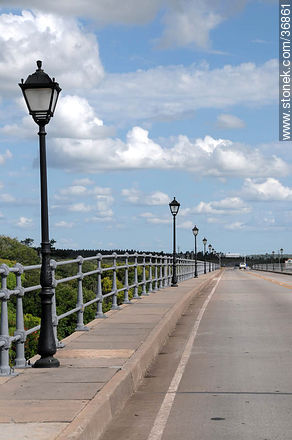 Puente sobre el Río Dayman - Departamento de Salto - URUGUAY. Foto No. 36861