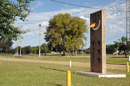 Sun clock. - Department of Paysandú - URUGUAY. Photo #37067