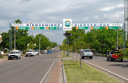 Avenida España - Departamento de Paysandú - URUGUAY. Foto No. 36985