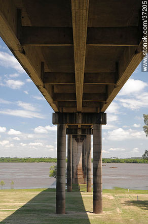 International bridge from Paysandú (URU) to Colón (ARG) - Department of Paysandú - URUGUAY. Foto No. 37205