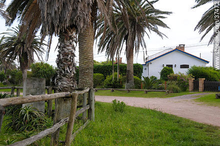 Residencia de La Coronilla - Department of Rocha - URUGUAY. Photo #37472