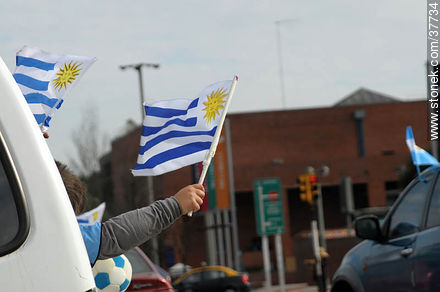 Festejos por el pasaje de Uruguay a los cuartos de final de la Copa del Mundo 2010 -  - URUGUAY. Foto No. 37734
