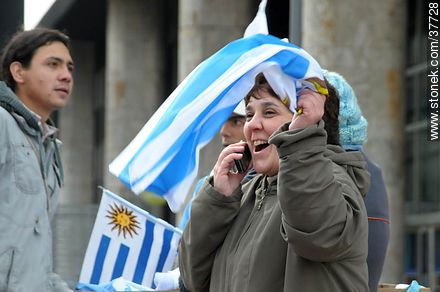 Festejos por el pasaje de Uruguay a los cuartos de final de la Copa del Mundo 2010 -  - URUGUAY. Foto No. 37728