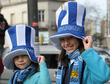 Festejos por el pasaje de Uruguay a los cuartos de final de la Copa del Mundo 2010 -  - URUGUAY. Foto No. 37726