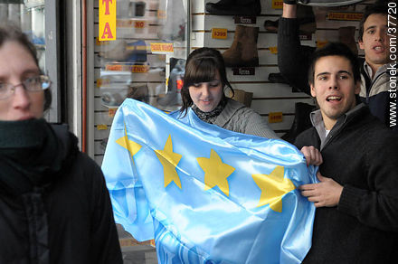 Festejos por el pasaje de Uruguay a los cuartos de final de la Copa del Mundo 2010 -  - URUGUAY. Foto No. 37720