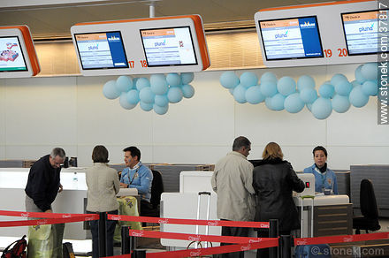 Pluna airlines check-in - Department of Canelones - URUGUAY. Photo #37817