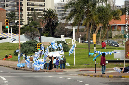 Recibimiento de la Selección Uruguaya de Fútbol en la rambla de Pocitos de Montevideo el 13 de Julio de 2010. -  - URUGUAY. Foto No. 38083