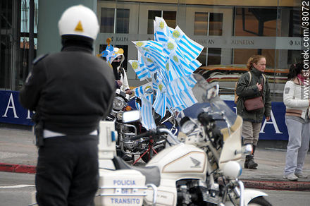 Recibimiento de la Selección Uruguaya de Fútbol en la rambla de Pocitos de Montevideo el 13 de Julio de 2010. -  - URUGUAY. Foto No. 38072
