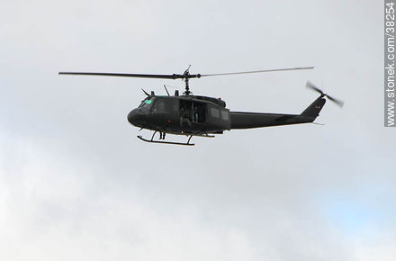 Recibimiento de la Selección Uruguaya de Fútbol en la rambla de Pocitos de Montevideo el 13 de Julio de 2010.  Helicóptero con camarógrafos. -  - URUGUAY. Foto No. 38254