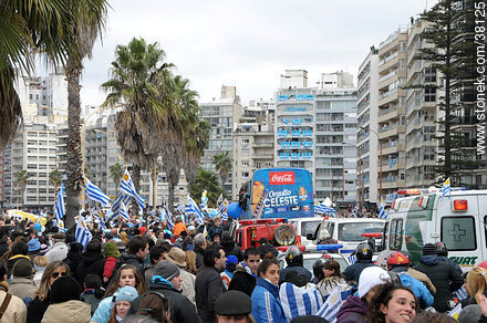 Uruguayan footbal soccer team reception after playing the World Cup in South Africa, 2010. -  - URUGUAY. Photo #38125