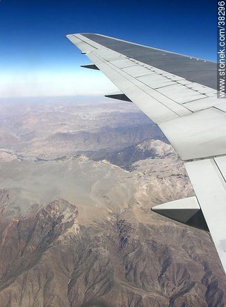 Montaña y desierto desde el avión - Bolivia - Otros AMÉRICA del SUR. Foto No. 38296