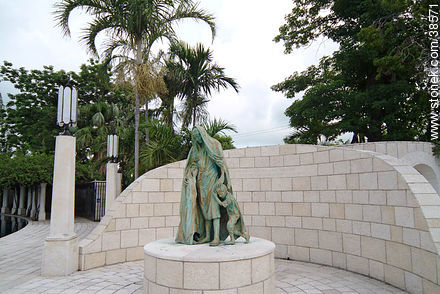 Memorial al Holocausto judío, en Miami Beach - Estado de Florida - EE.UU.-CANADÁ. Foto No. 38571