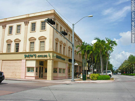 Calles de Coral Gables - Estado de Florida - EE.UU.-CANADÁ. Foto No. 38506