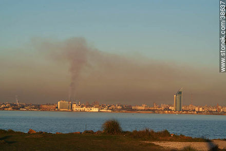 Central Batlle polution - Department of Montevideo - URUGUAY. Photo #38637