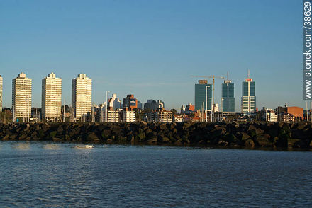 Muelle del Puerto Buceo - Departamento de Montevideo - URUGUAY. Foto No. 38629