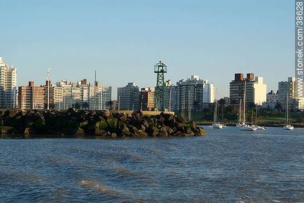 Muelle del Puerto Buceo - Departamento de Montevideo - URUGUAY. Foto No. 38628