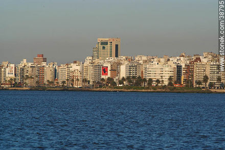 Punta Carretas quarter from out to sea. - Department of Montevideo - URUGUAY. Photo #38795
