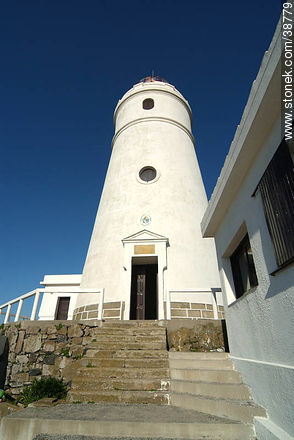 Isla de Flores lighthouse -  - URUGUAY. Photo #38779