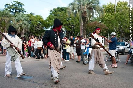 Jóvenes armeros - Departamento de Tacuarembó - URUGUAY. Foto No. 39430