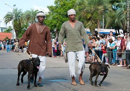 Negros con perros cimarrones - Departamento de Tacuarembó - URUGUAY. Foto No. 39402