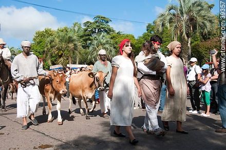 Familias y su ganado - Departamento de Tacuarembó - URUGUAY. Foto No. 39357