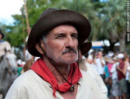 Anciano de La Redota -  - IMÁGENES VARIAS. Foto No. 39343