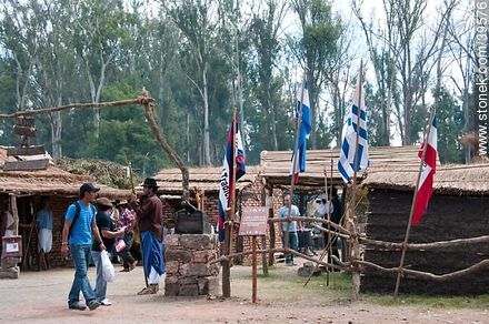 Lazo, rienda y boleadoras de San Gregorio de Polanco - Departamento de Tacuarembó - URUGUAY. Foto No. 39576