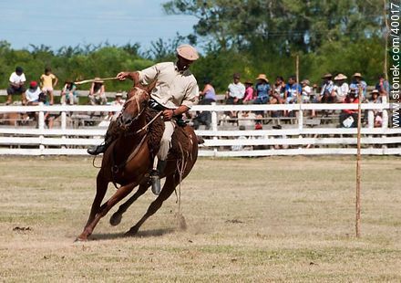 Ability to master the horse. - Tacuarembo - URUGUAY. Photo #40017