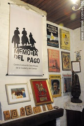 Memoria del Pago. Afiches de ediciones pasadas de la fiesta de la Patria Gaucha. - Departamento de Tacuarembó - URUGUAY. Foto No. 40350