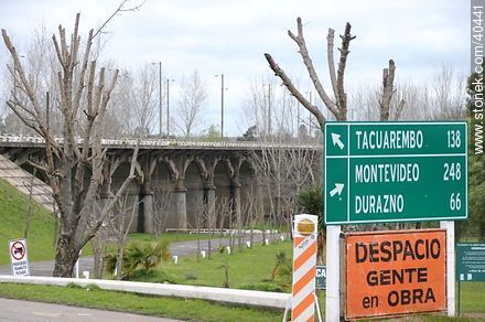 Puente sobre el Río Negro, frontera con el departamento de Durazno. - Departamento de Tacuarembó - URUGUAY. Foto No. 40441