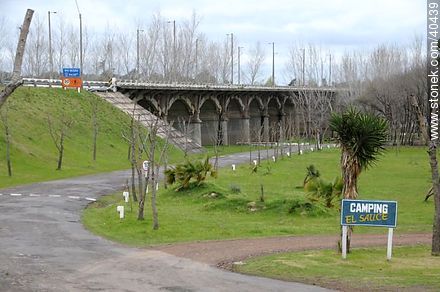 Puente sobre el Río Negro, frontera con el departamento de Durazno. - Departamento de Tacuarembó - URUGUAY. Foto No. 40439