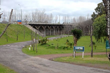 Puente sobre el Río Negro, frontera con el departamento de Durazno. - Departamento de Tacuarembó - URUGUAY. Foto No. 40434