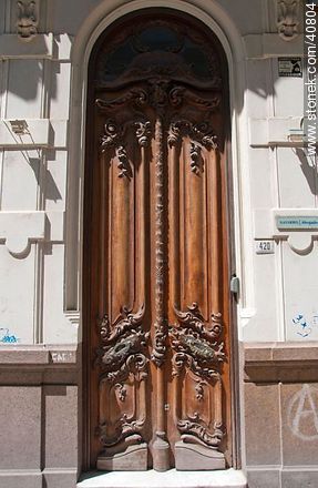 Puerta de época - Departamento de Montevideo - URUGUAY. Foto No. 40804