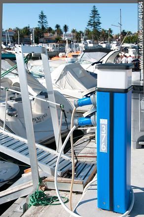 Power at the dock - Punta del Este and its near resorts - URUGUAY. Foto No. 41064
